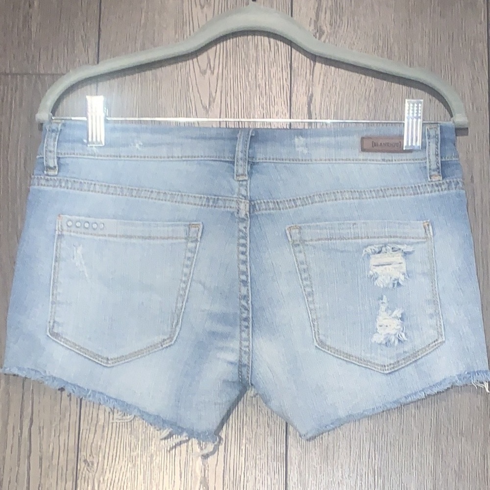 Blank NYC Two Tone Distressed Denim Short Size 27 Light Wash - Picture 4 of 8